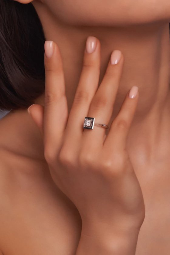 ring model KS00606 W.jpg